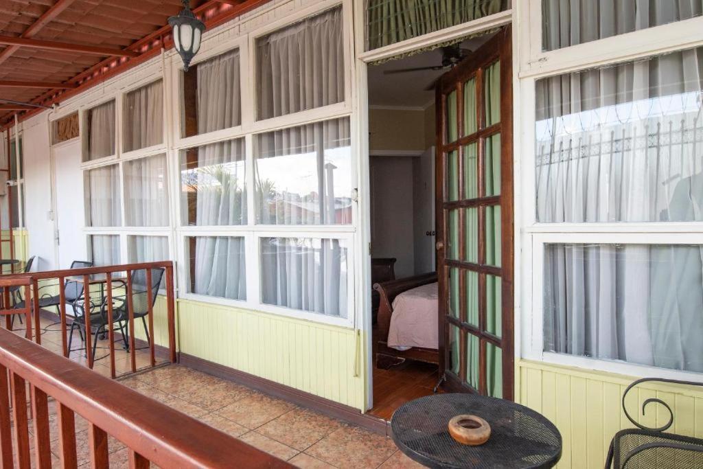 Sura Bed And Breakfast 聖荷西 外观 照片